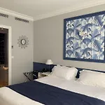 Hotel Saint Martin Bastille 3*