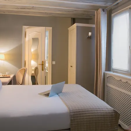 Saint Martin Bastille 3*