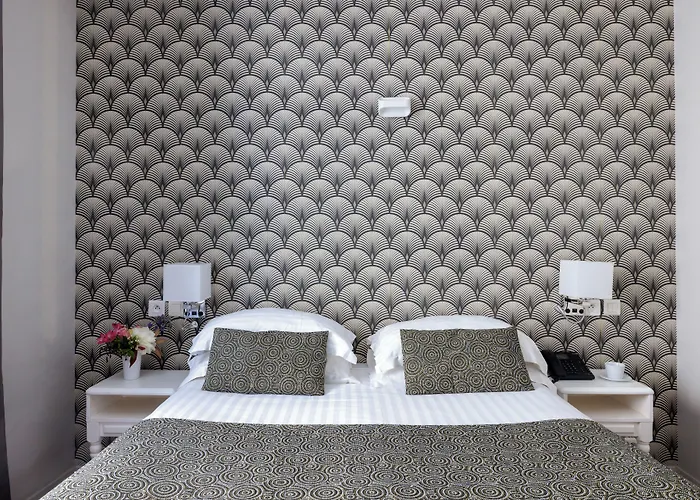 Saint Martin Bastille Hotell 3*