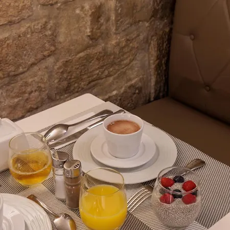 Saint Martin Bastille Отель Париж