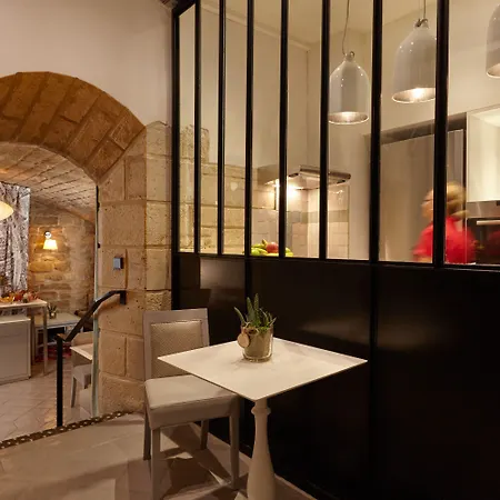 Saint Martin Bastille 3*