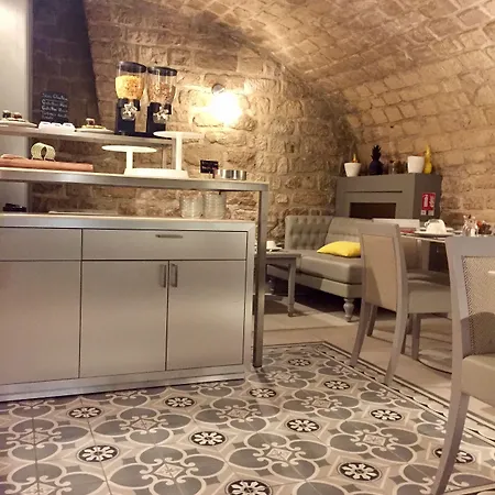 ホテル Saint Martin Bastille