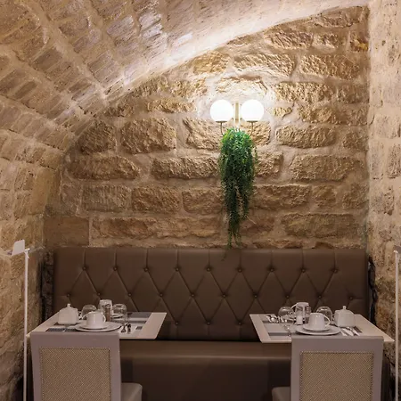 Saint Martin Bastille 3*
