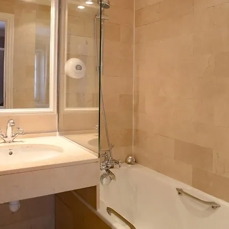 Saint Martin Bastille Hotell
