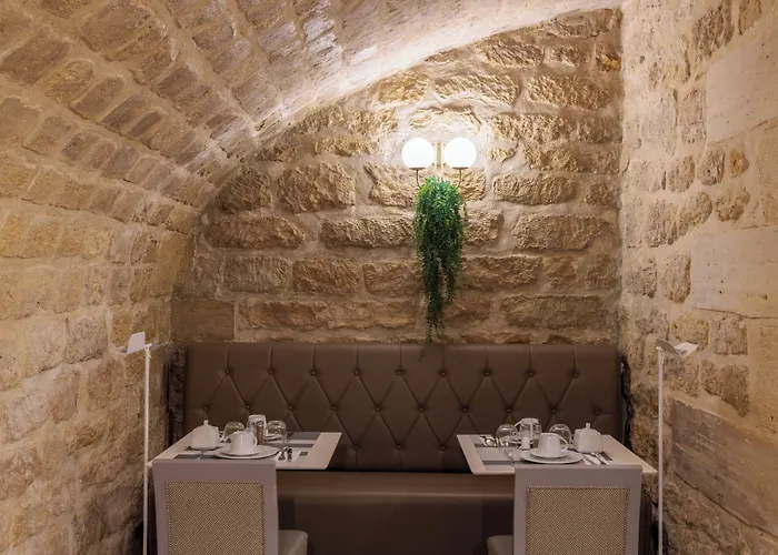 Saint Martin Bastille 3*