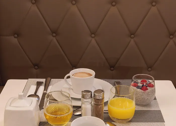 Hotel Saint Martin Bastille 3*