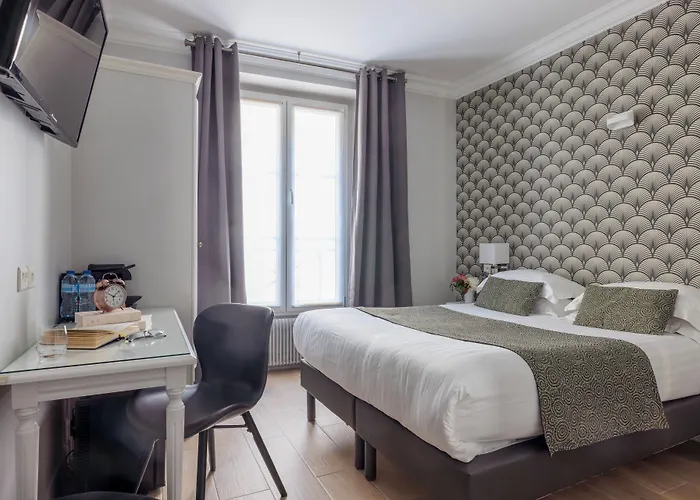 Saint Martin Bastille 3*